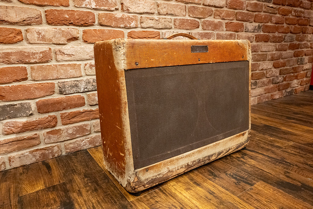 212 FEND '54-TWN | 1954 Fender™ Twin Amp 5D8