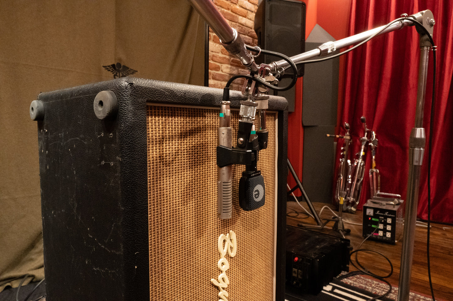 BOGNER 2×12 closed-back cabinet with Celestion Vintage 30 — 212 BOGN V30 (Neve VR)