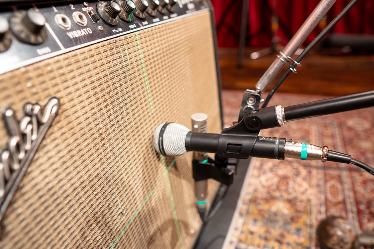 115 FEND VIBRO | Fender™ Vibroverb [Black Face]