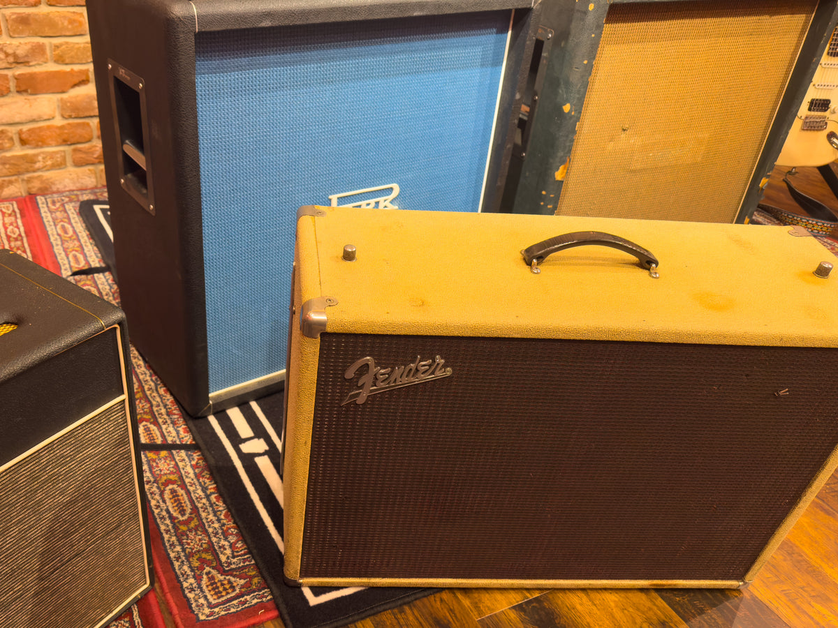 212 FEND B-MASTER | 1962 Fender™ Bandmaster Cabinet