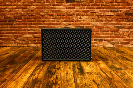 212 KERRY ML Oval | Kerry Wright™ 2 x 12″ Oval Back ML | Celestion™ G12 VINTAGE30,BOGNER Special Design Speaker | Cabinet Impulse Response