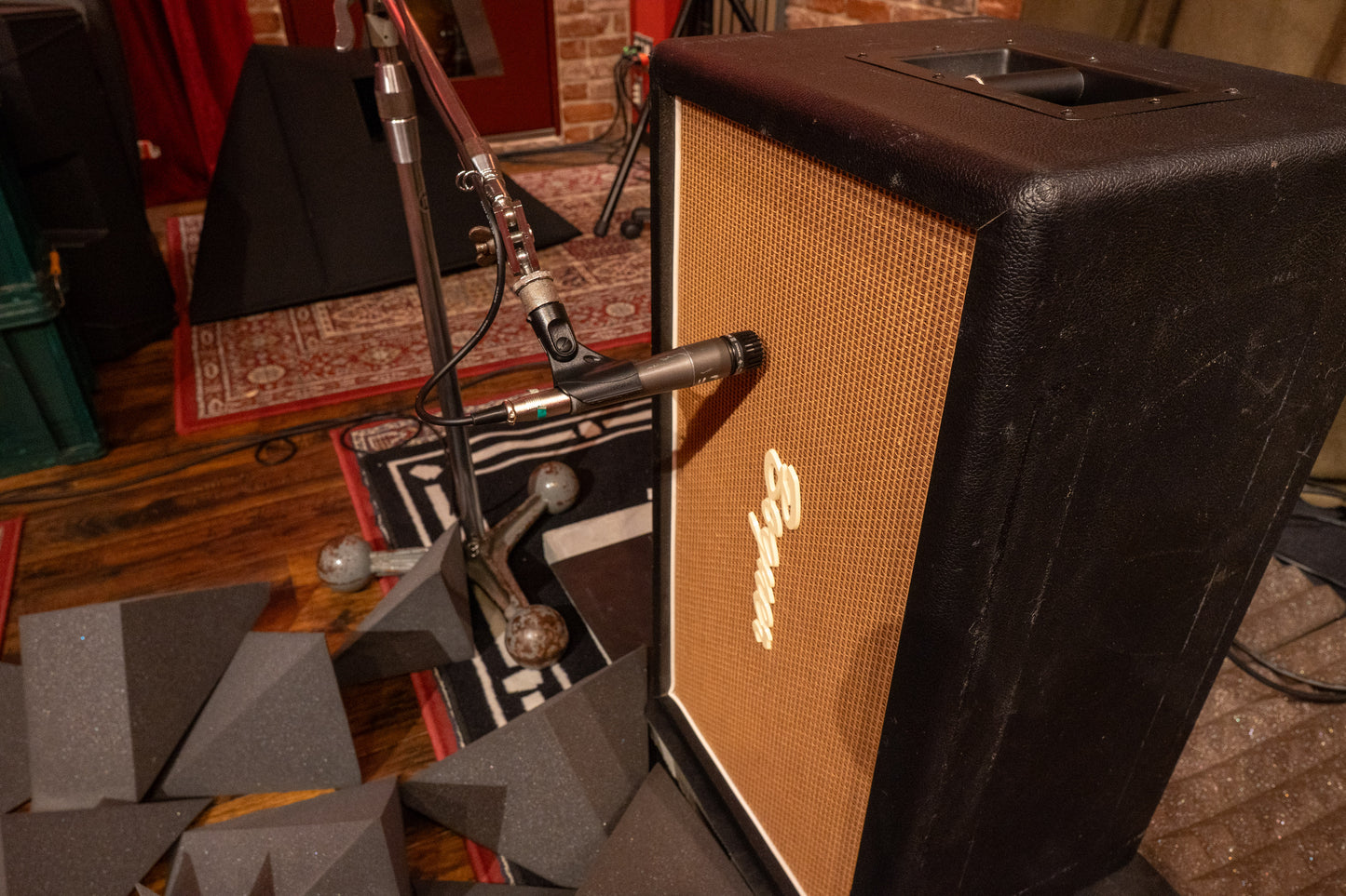 BOGNER 2×12 closed-back cabinet with Celestion Vintage 30 — 212 BOGN V30 (Neve VR)